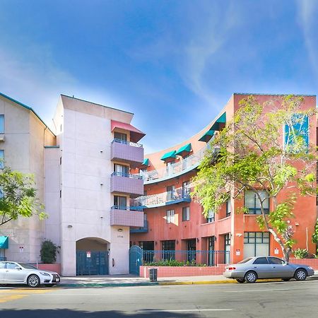 Vantaggio Suites San Diego Exterior photo